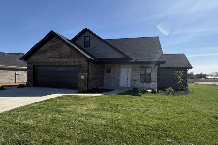 819 Mohawk Drive, Richmond, קנטאקי 40475, ארצות הברית של אמריקה