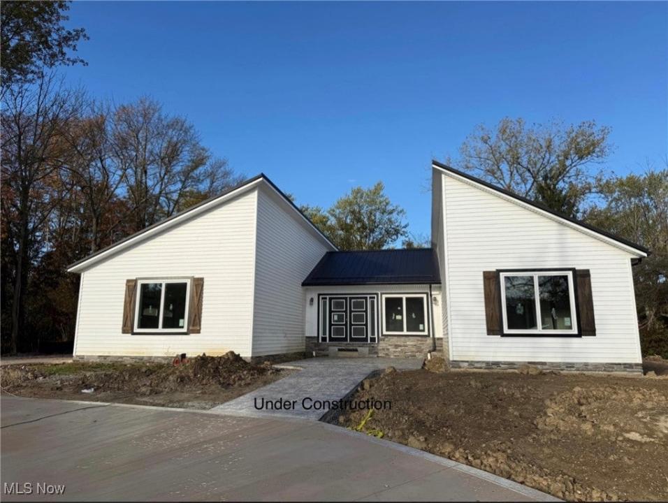 3940 Ellendale Road, Chagrin Falls, Ohio 44022