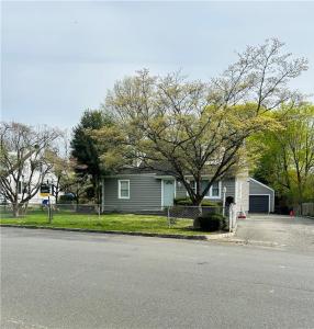 14 West 16th St., Huntington Station, NY 11746, USA