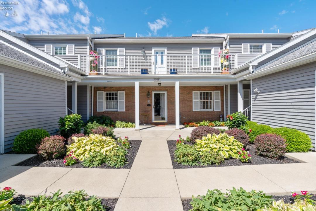 2212 Carriage Lane #3, Port Clinton, Ohio 43452, USA