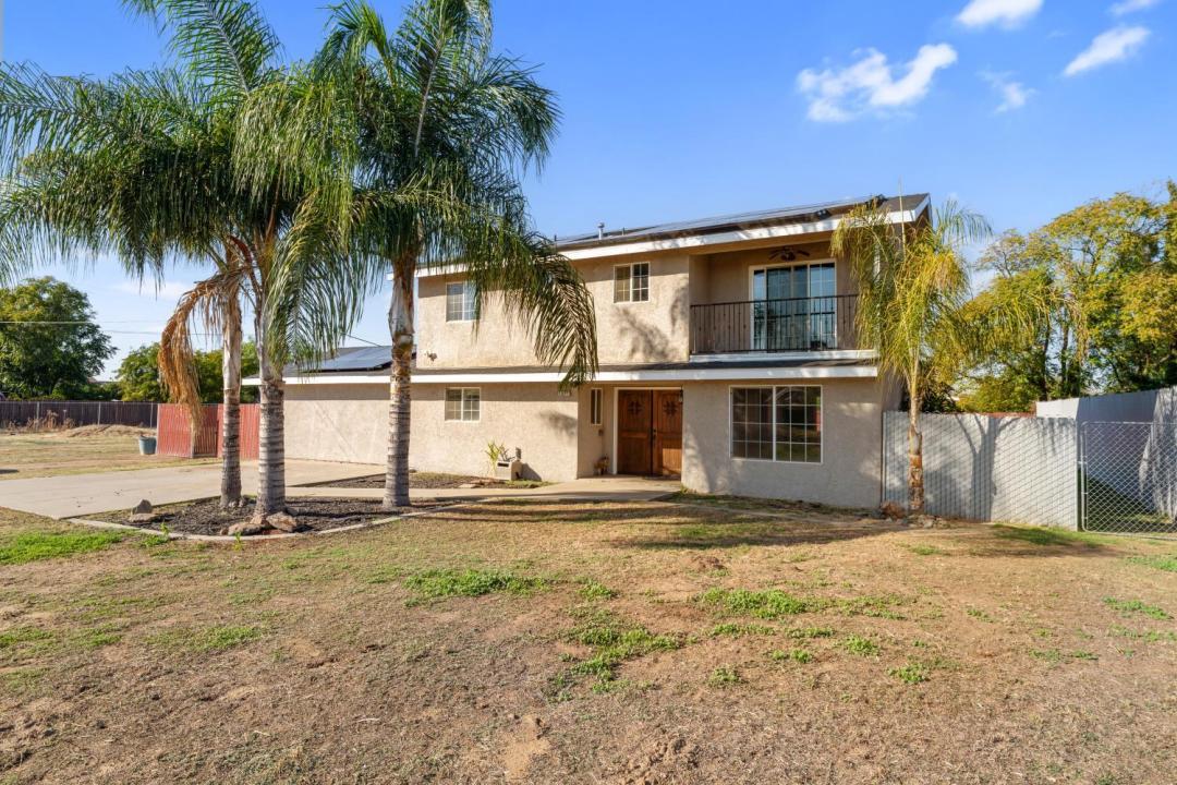 1077 E Pecan Avenue, Madera, California 93637