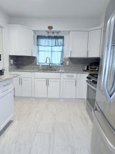 4115 E Okara Road, Tampa, Florida 33617, USA