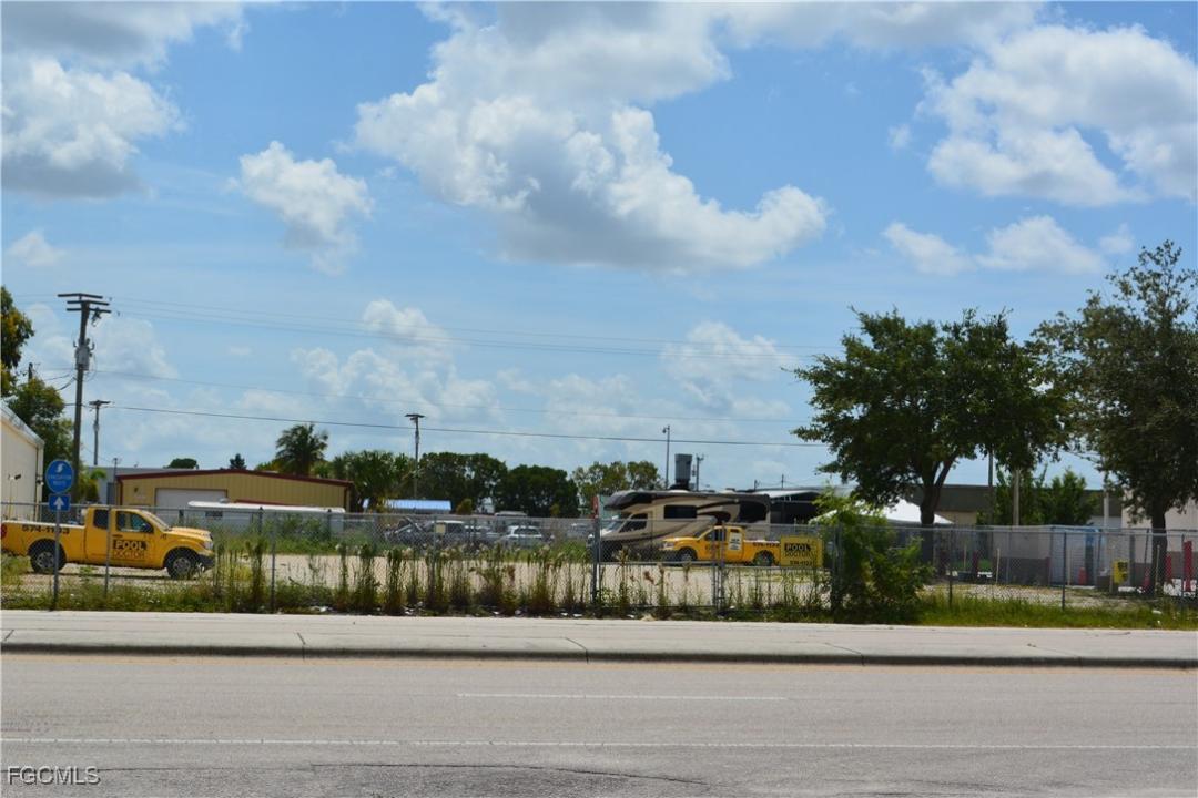 929 Country Club Boulevard, Cape Coral, Floride 33990, États-Unis