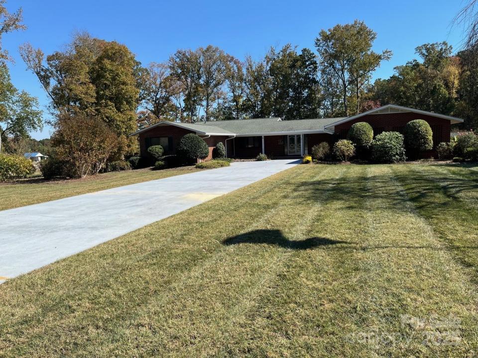 2570 Lentz Road, China Grove, צפון קרוליינה 28023, ארצות הברית של אמריקה