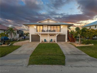 3660 San Carlos Drive, St James City, Florida 33956