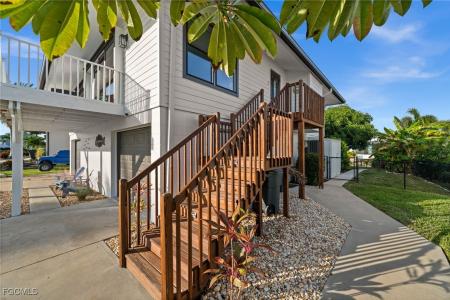 3660 San Carlos Drive, St James City, Florida 33956