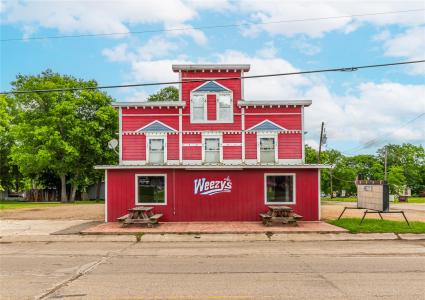 204 W Front Street, Blossom, Texas 75416