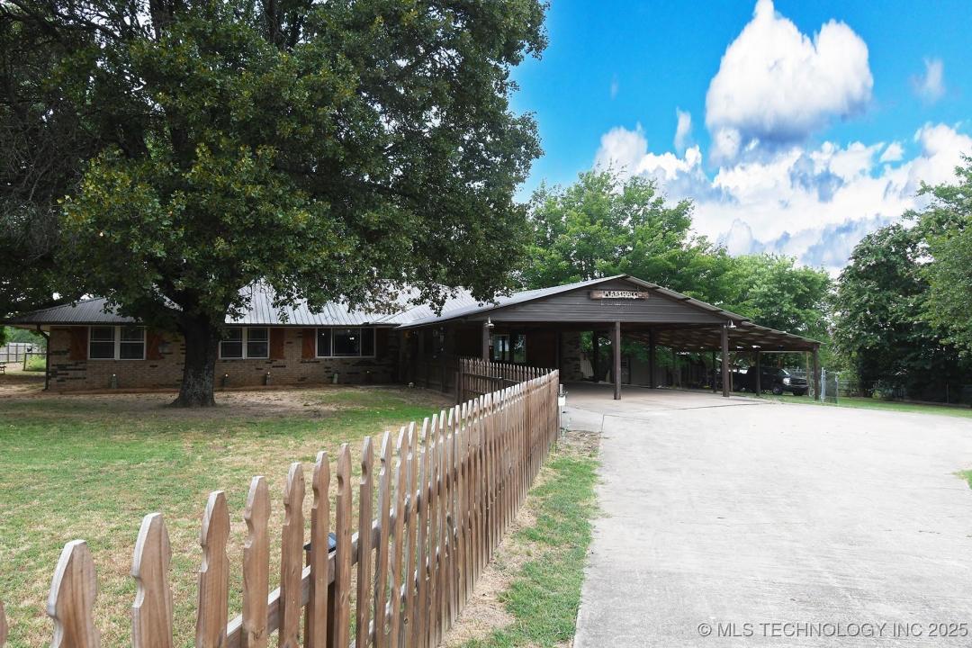 1108 Maple Lane, Stigler, Oklahoma 74462, USA