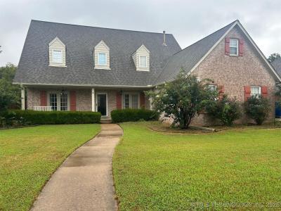 6912 E Galveston Street, Broken Arrow, Oklahoma 74014, USA