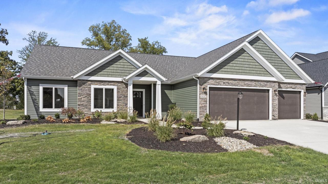 18017 Carne Cove, Leo, אינדיאנה 46765, ארצות הברית של אמריקה 