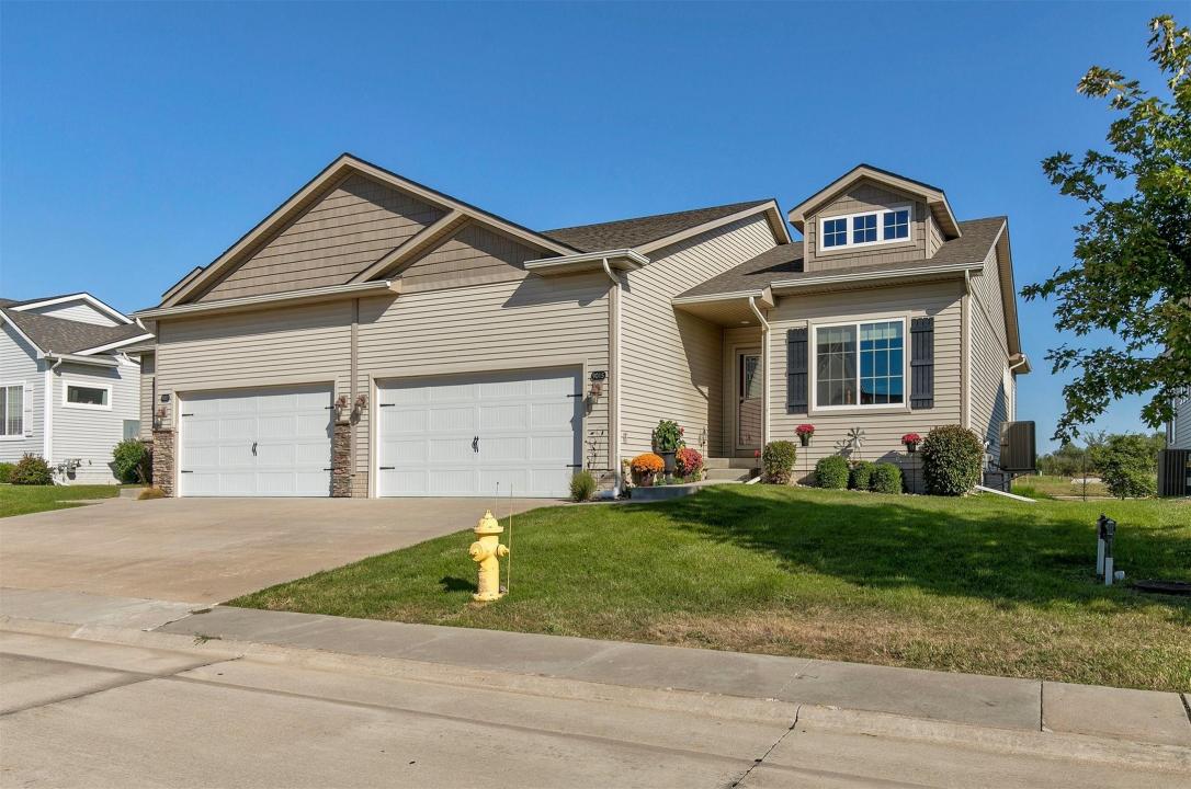 9015 Jean Louise Drive, West Des Moines, Iowa 50266