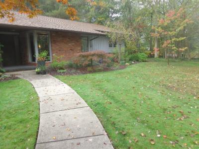 31000 Cedar Rd., Pepper Pike, Ohio 44124