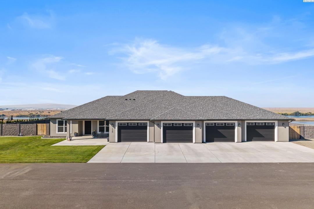 113 Columbia Bluff Lane, Pasco, Washington 99301, Stati Uniti
