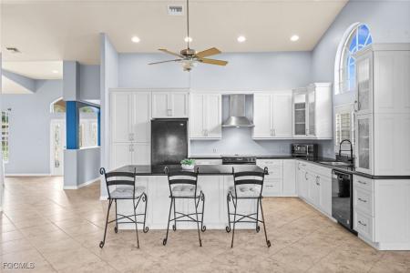 5879 Littlestone Court, North Fort Myers, Floryda 33903, USA