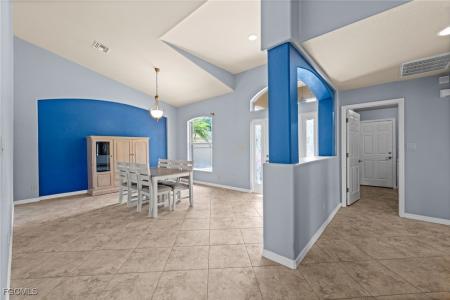 5879 Littlestone Court, North Fort Myers, Floryda 33903, USA