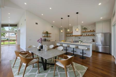 3110 W Jefferson Boulevard, Dallas, Texas 75211