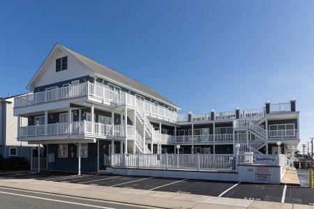 2207 Surf Avenue , Unit 302, North Wildwood, NJ 08260, USA