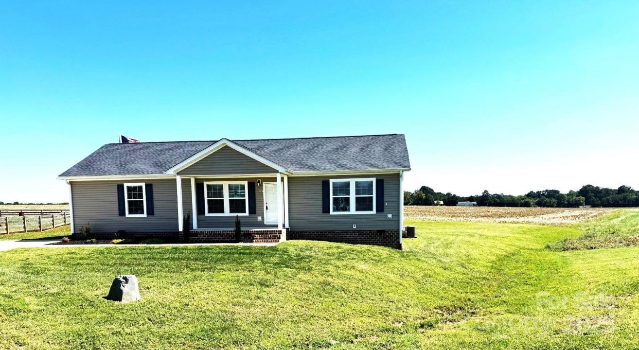 197 Burleson Point, Woodleaf, North Carolina 27054