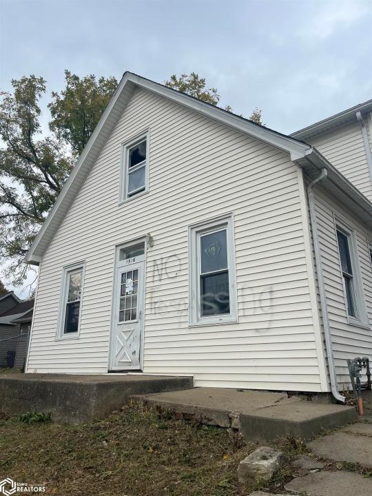 1516 N 9th Street, Burlington, Iowa 52601