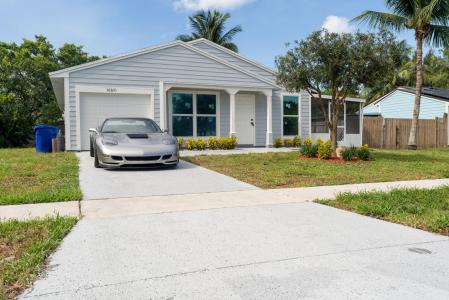 10651 Misty Lane, Royal Palm Beach-west Jupiter, Florida 33411, USA