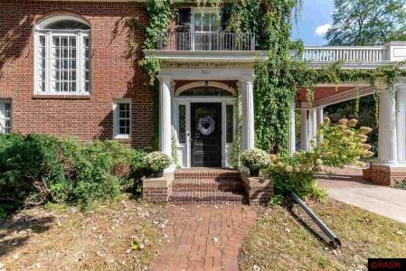 601 Baker Avenue, Mankato, Minnesota 56001, USA