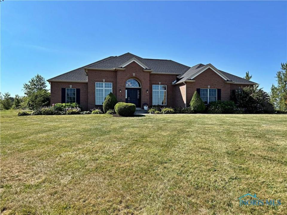 3699 State Route 613, McComb, Ohio 45858