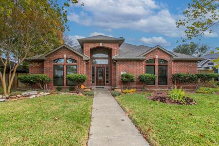 1416 Holveck Drive, Cedar Hill, Texas 75104