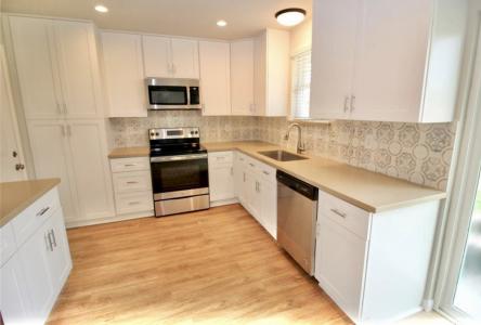 407 Stadium Lane, Friendswood, Texas 77546, USA