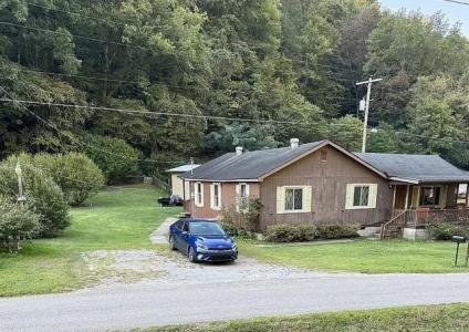 354 Doty Branch, McDowell, Kentucky 41647, USA