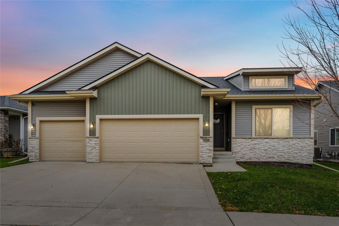 1324 Tuscany Drive Se, Altoona, Iowa 50009