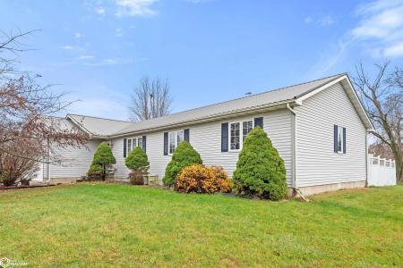 407 W Oak Street, Danville, Iowa 52623, USA