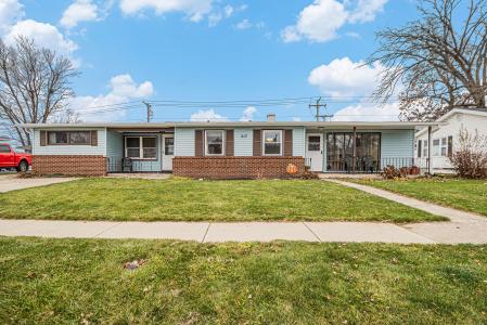 217 Crestview Lane, Crown Point, Indiana 46307