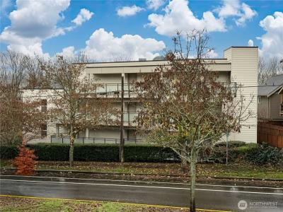 2334 Thorndyke Ave , 202, Seattle, Washington 98199, USA