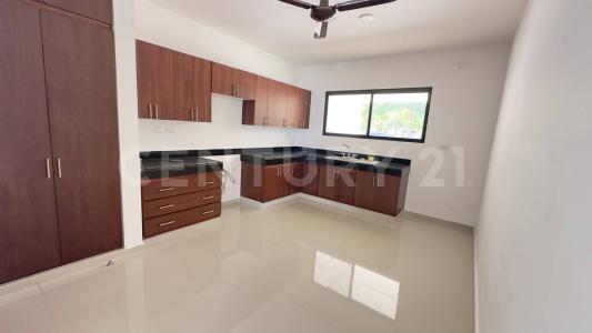 trinum 4, Mérida, Jukatan 97305, Meksyk