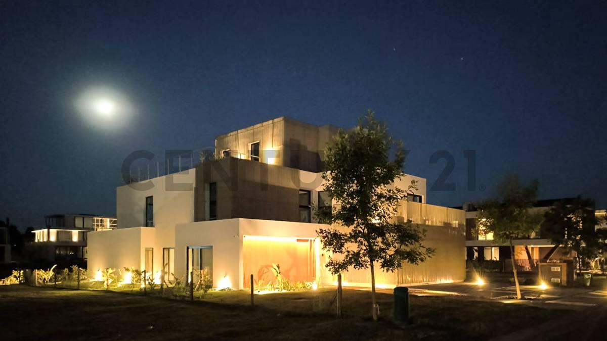 EL YACHT , Tigre, GBA Norte 00001, Argentina