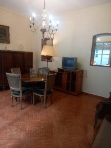 Tte. Gral. Juan Domingo Perón 1300, Centro / Microcentro, Capital Federal 00001, Argentinien