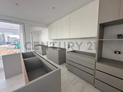 alejandro khorn general hornos 1744 , Moreno, GBA Oeste 00001, Argentyna