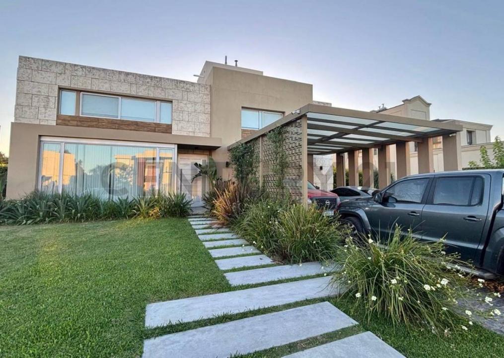 Mayor Irusta 3777, San Miguel, GBA Norte 1661, Argentine