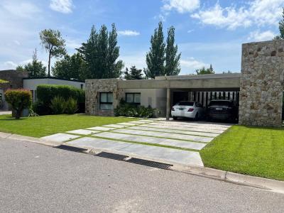 LUIS DE CAMOENS 2.052, Moreno, GBA Oeste 00001, Argentyna