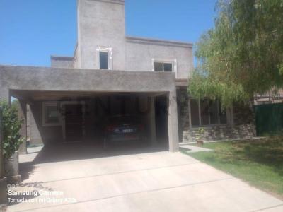 Ozamis Sur , Maipú, Mendoza 5517, Argentina