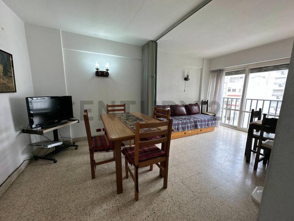 Bolivar 2118 , General Pueyrredón, Buenos Aires (fuera De GBA) 7600, Argentina