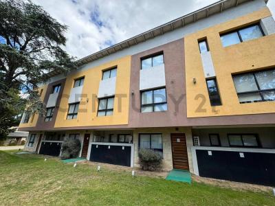 De las Artes y del Cazón , Pinamar, Buenos Aires Costa Atlántica 7167, Argentine