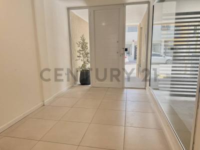 Primero de mayo 1300, Tandil, Buenos Aires (fuera De GBA) 7000, Argentina