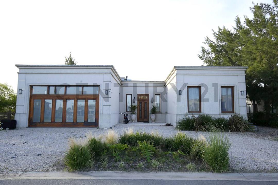 Puerto Nizuc, Au Dr. Ricardo Balbín km 31.5, Guillermo Enrique Hudson , Berazategui, GBA Sur 1886, Argentina