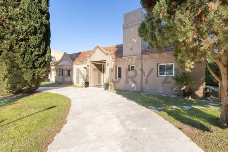 Calle Almafuerte 3900, Moreno, GBA Oeste 1746, Argentyna