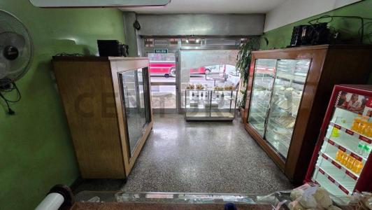 Avenida San Martín 2900, Caseros, Tres de Febrero, Buenos Aires , Tres De Febrero, GBA Oeste 1678, ארגנטינה