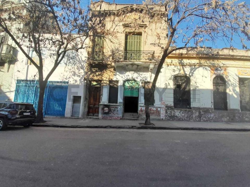 Constitución, Capital Federal 1135, Argentina